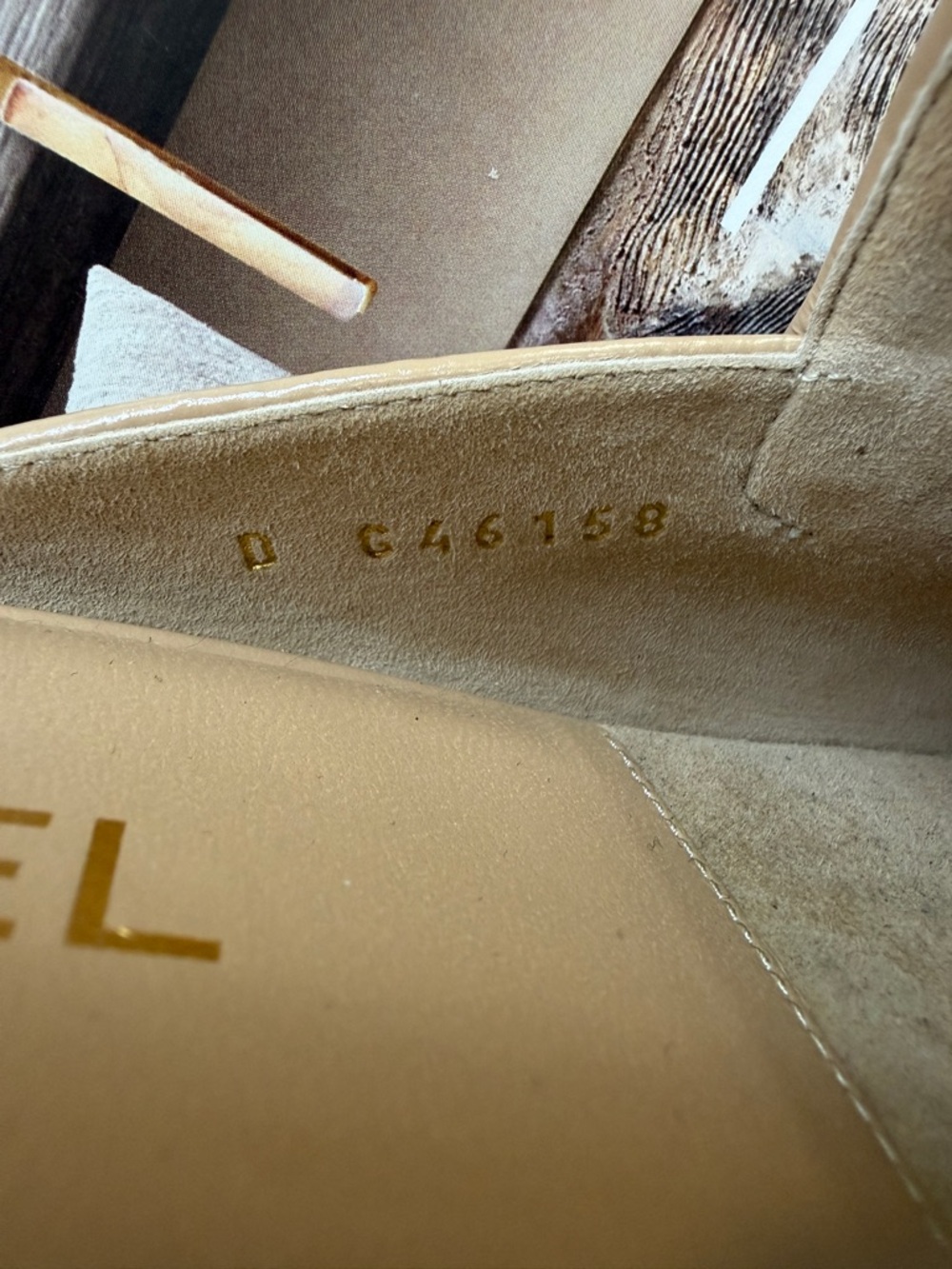 CHANEL GOLD CC LOGO WITH CRYSTALS CHAIN GOLD BEIGE NUDE PATENT LEATHER MULE 36.5 - Picture 15 of 17